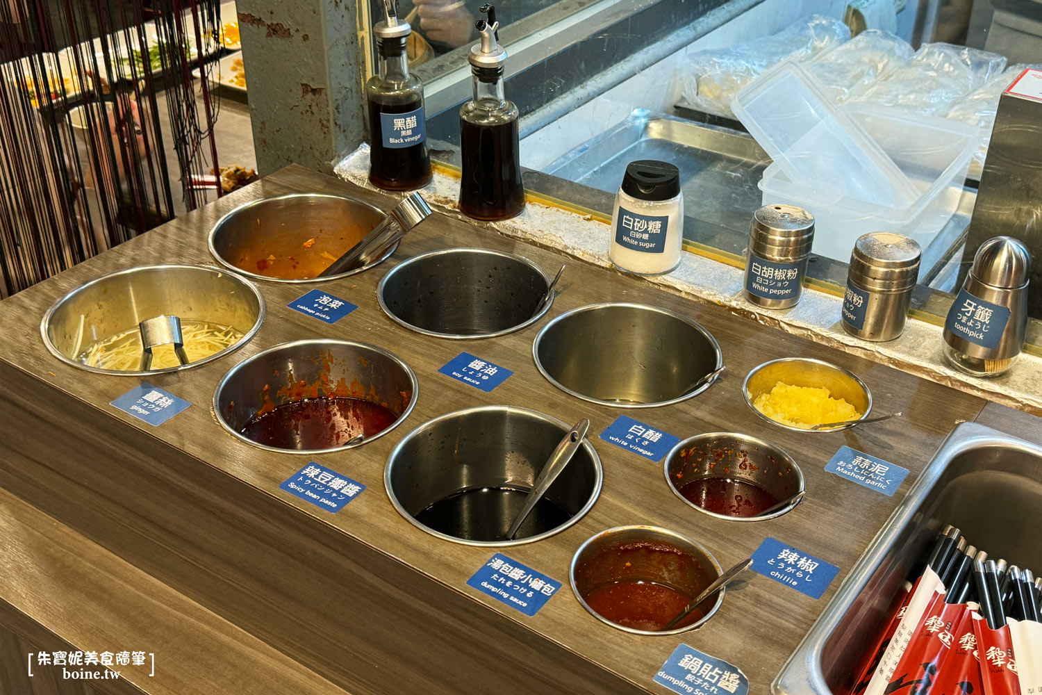 犁園湯包館｜南京復興站排隊美食．經典麵食一次滿足．黃仁勳也吃過 @朱寶妮美食隨筆