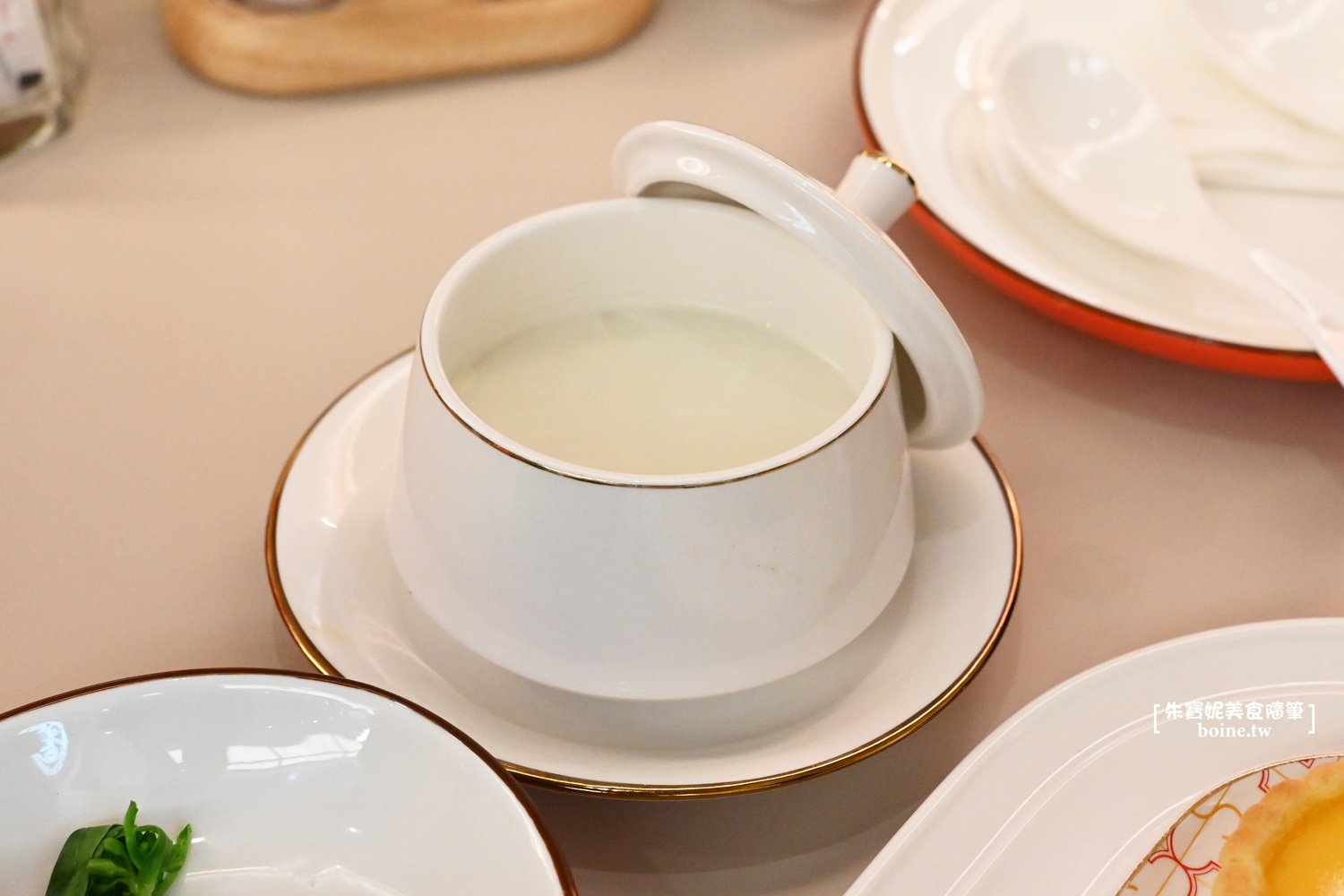 三點三DIM SUM TIME|前晶華軒港點主廚x米其林餐廳操刀.小巨蛋必吃港點 @朱寶妮美食隨筆 三點三DIM SUM TIME|前晶華軒港點主廚x米其林餐廳操刀.小巨蛋必吃港點 @朱寶妮美食隨筆