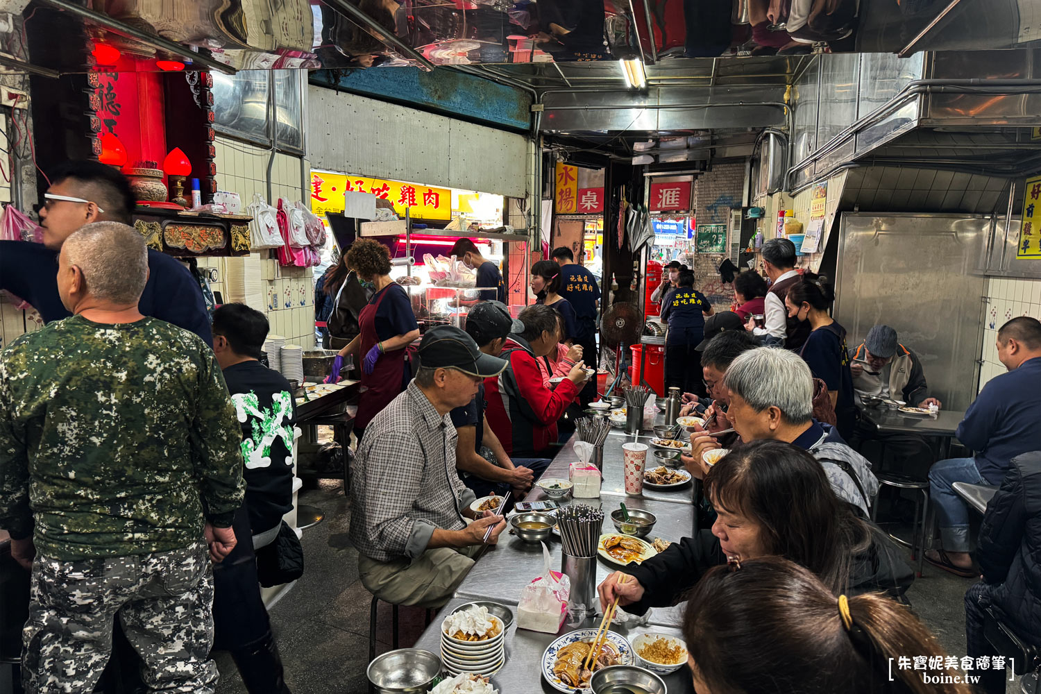 施福建好吃雞肉|萬華一甲子白斬雞老店,10元下水湯與雞油飯必吃 @朱寶妮美食隨筆 施福建好吃雞肉|萬華一甲子白斬雞老店,10元下水湯與雞油飯必吃 @朱寶妮美食隨筆