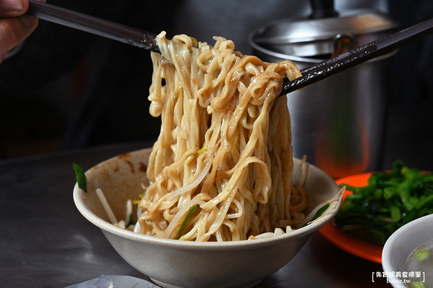 【高雄美食】雲冷麵屋．爽口韓式冷麵．豬五花推薦(菜單) @朱寶妮美食隨筆
