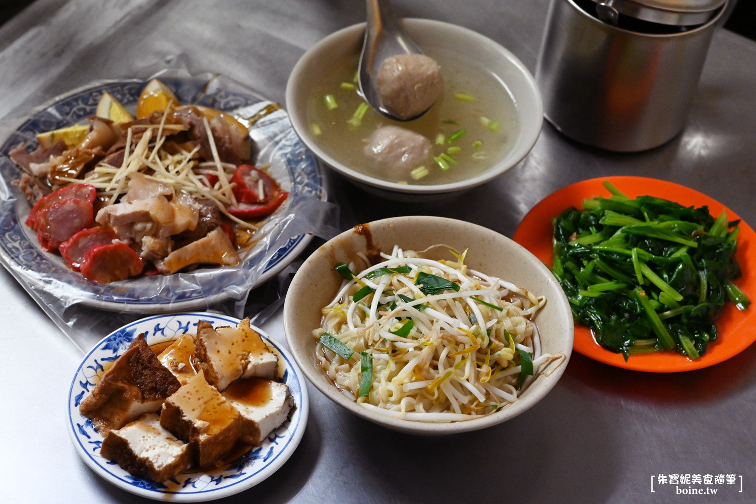 南京復興美食｜興安街三姊妹麵店．沒有招牌的排隊陽春麵、黑白切必點(菜單) @朱寶妮美食隨筆