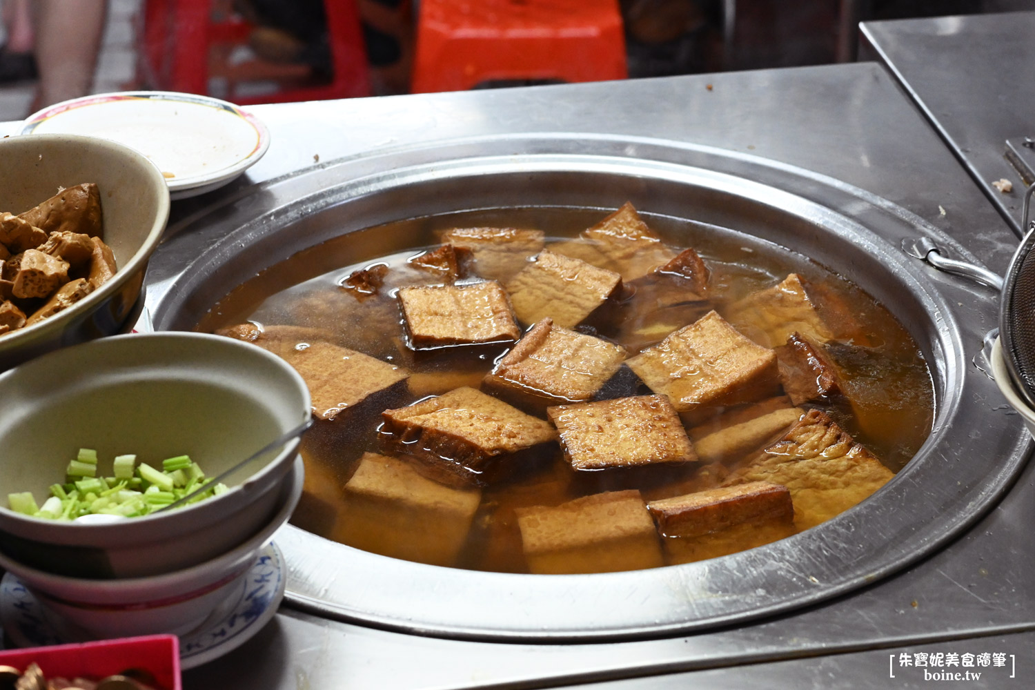 南京復興美食｜興安街三姊妹麵店．沒有招牌的排隊陽春麵、黑白切必點(菜單) @朱寶妮美食隨筆