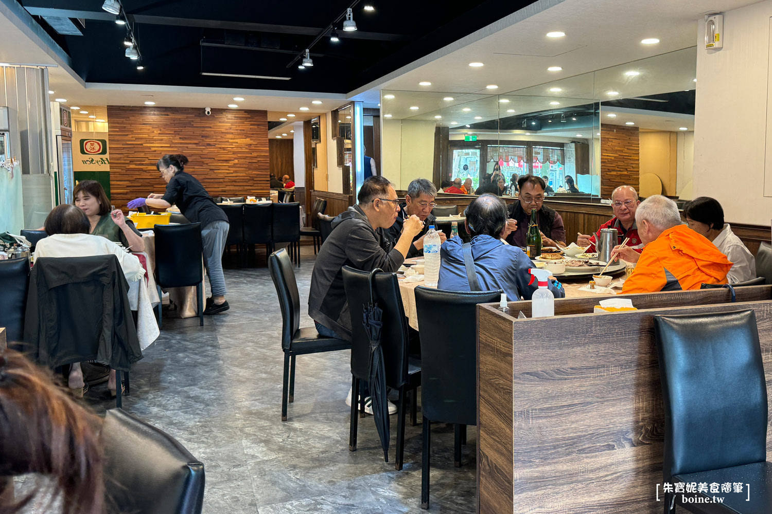 富順樓｜後山埤站美食，台北平價烤鴨、桌菜推薦 @朱寶妮美食隨筆