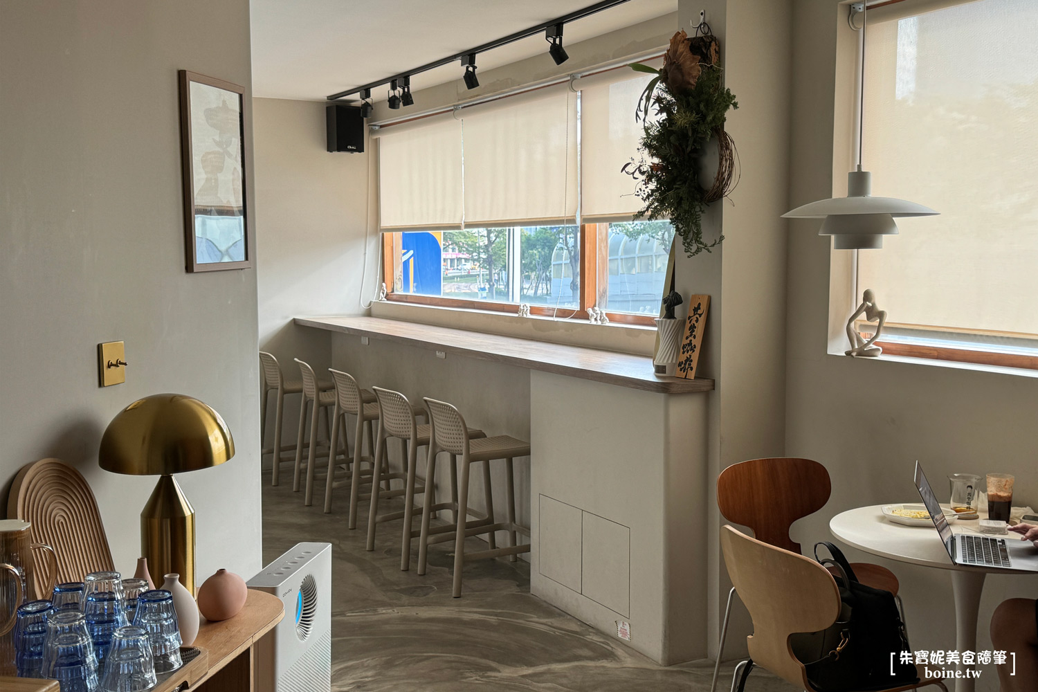 共生Symbiosis café|光榮碼頭旁的柴犬咖啡廳,高雄肉桂捲推薦 @朱寶妮美食隨筆 共生Symbiosis café|光榮碼頭旁的柴犬咖啡廳,高雄肉桂捲推薦 @朱寶妮美食隨筆