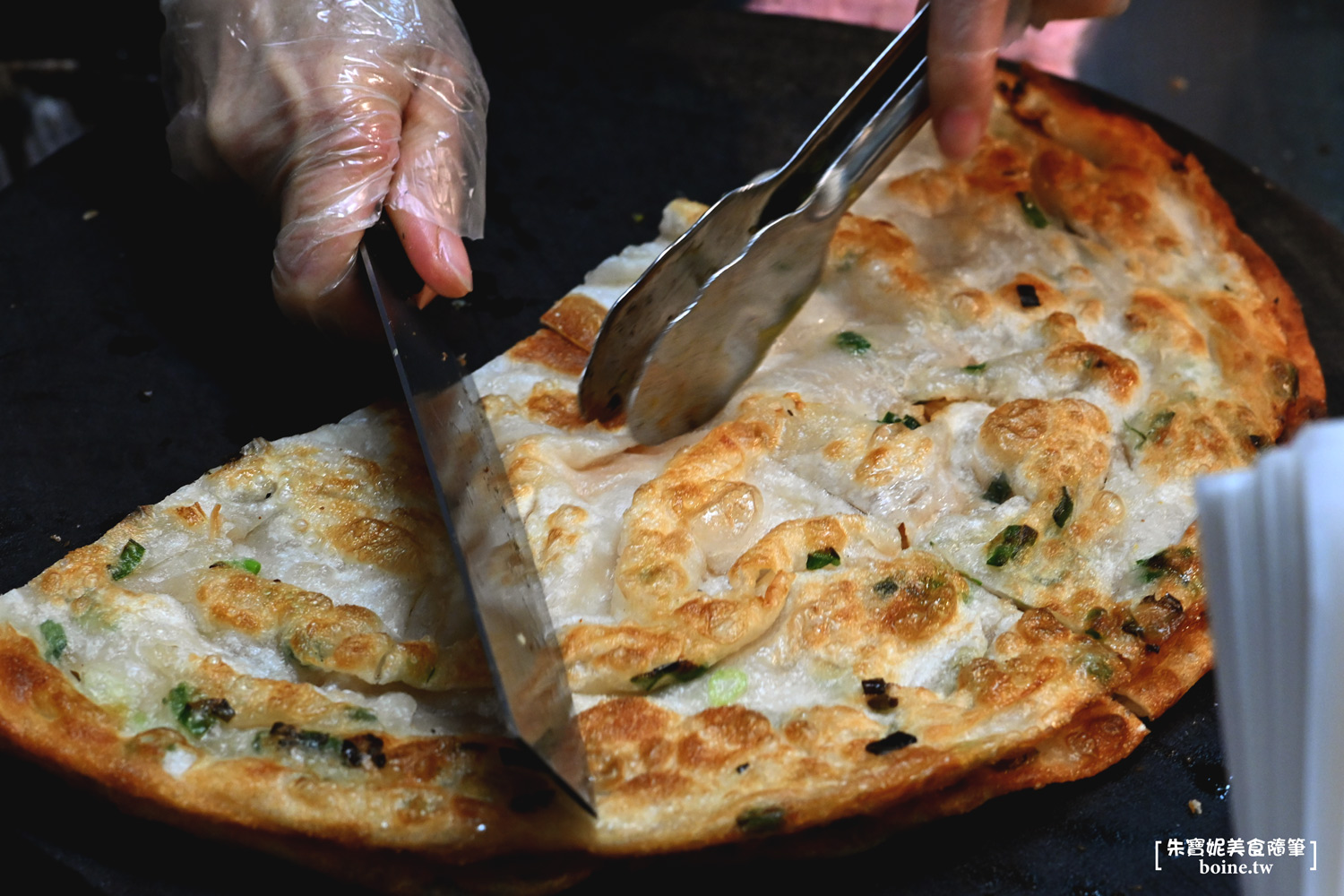 陳記蔥油餅｜超狂20元台式下午茶．三重在地人推薦的銅板美食 @朱寶妮美食隨筆