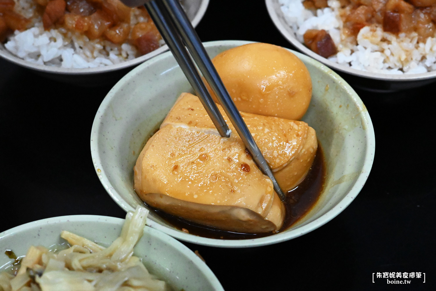 今大魯肉飯｜米其林跟在地人都推薦的排隊滷肉飯．肥肉控必吃 @朱寶妮美食隨筆