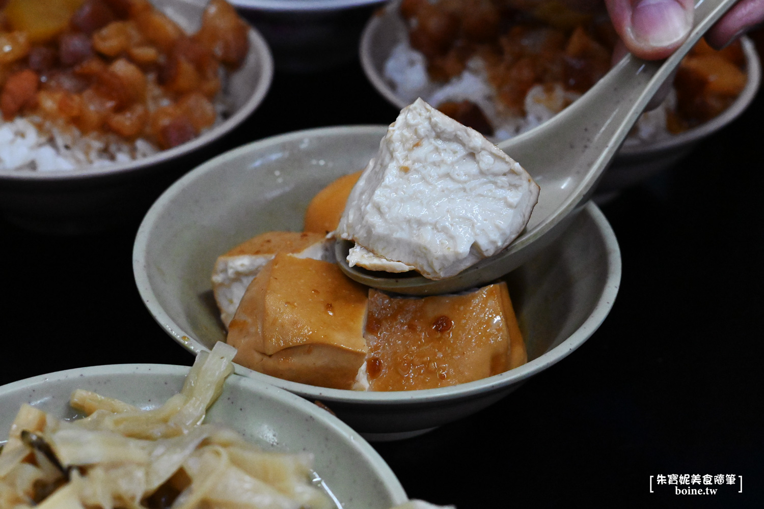 今大魯肉飯｜米其林跟在地人都推薦的排隊滷肉飯．肥肉控必吃 @朱寶妮美食隨筆