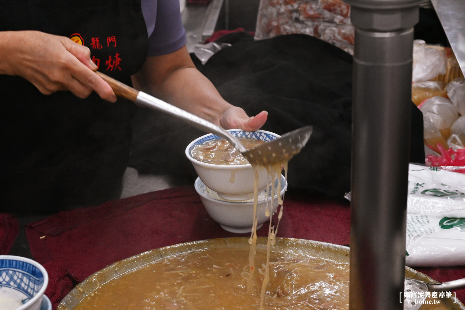北港江記龍門生炒鴨肉焿｜三重美食推薦．鋼管傳送鴨肉焿的在地傳奇 @朱寶妮美食隨筆