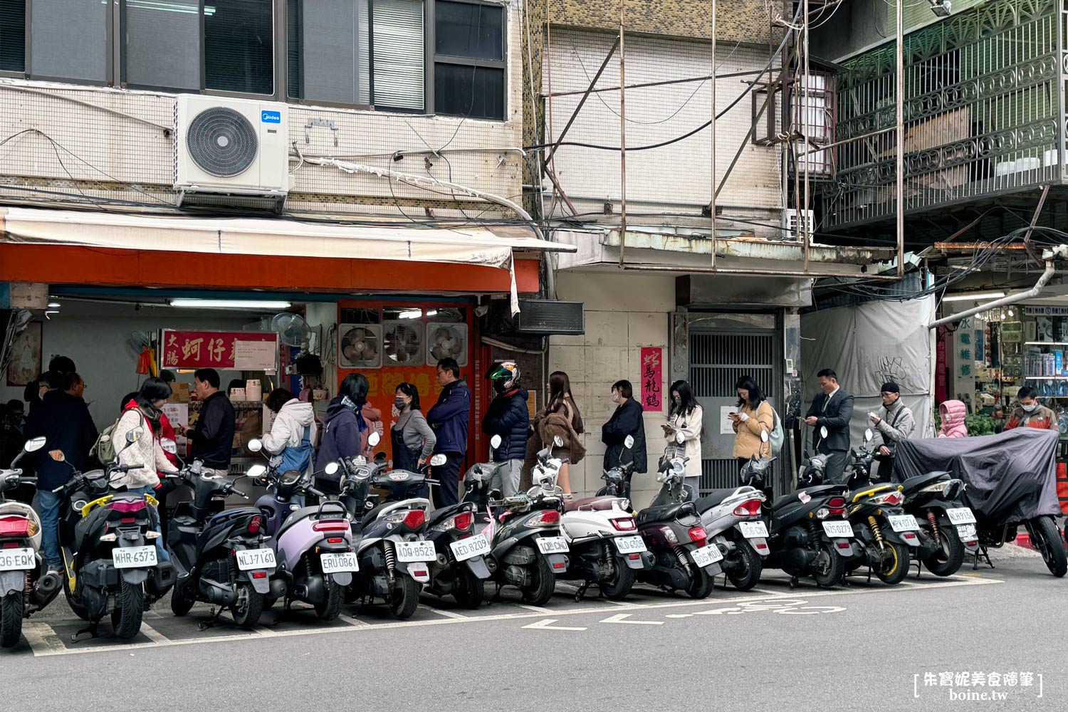 麵線傳奇｜民權西路站人氣小吃．永遠都在排隊的台北四大麵線之一 @朱寶妮美食隨筆