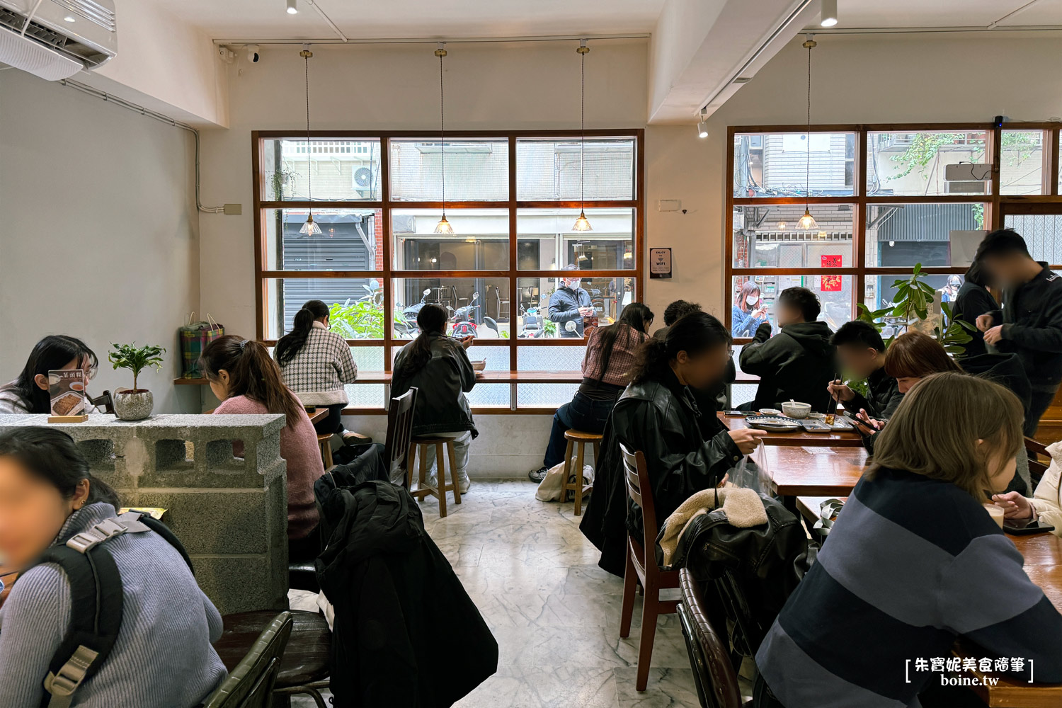 軟食力Soft Power｜環境整潔的粉漿蛋餅．米其林推薦的行天宮站美食 @朱寶妮美食隨筆