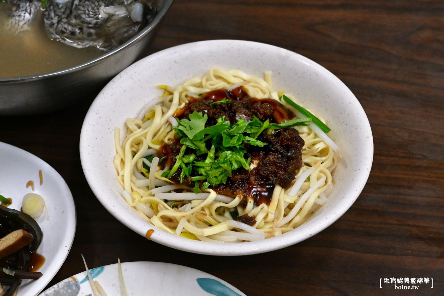 七條通蕭家魚湯｜台北中山站美食推薦．老饕最愛的現煮魚湯老店 @朱寶妮美食隨筆