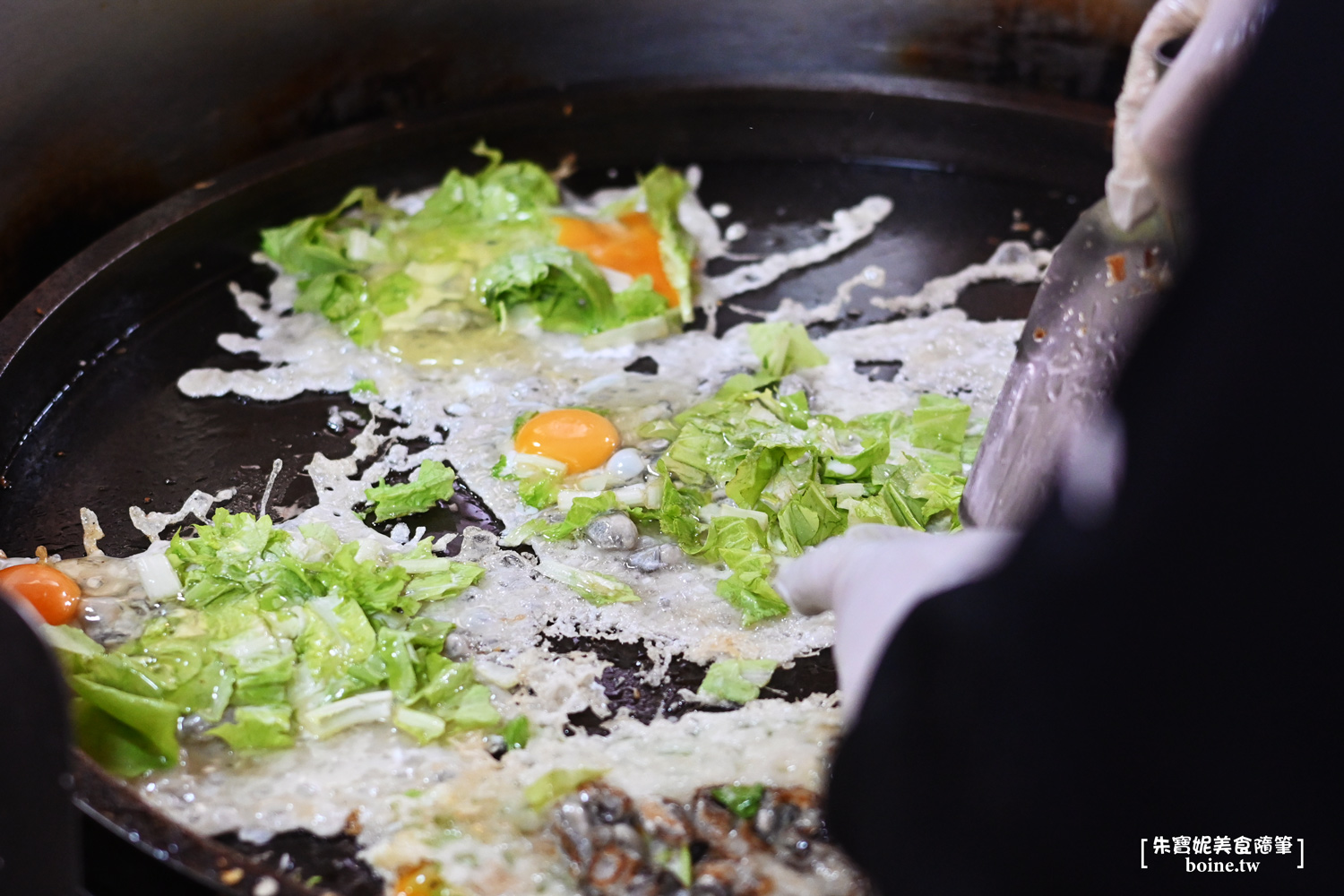 MY王蚵仔煎｜新竹城隍廟排隊美食．脆皮愛好者必吃 @朱寶妮美食隨筆