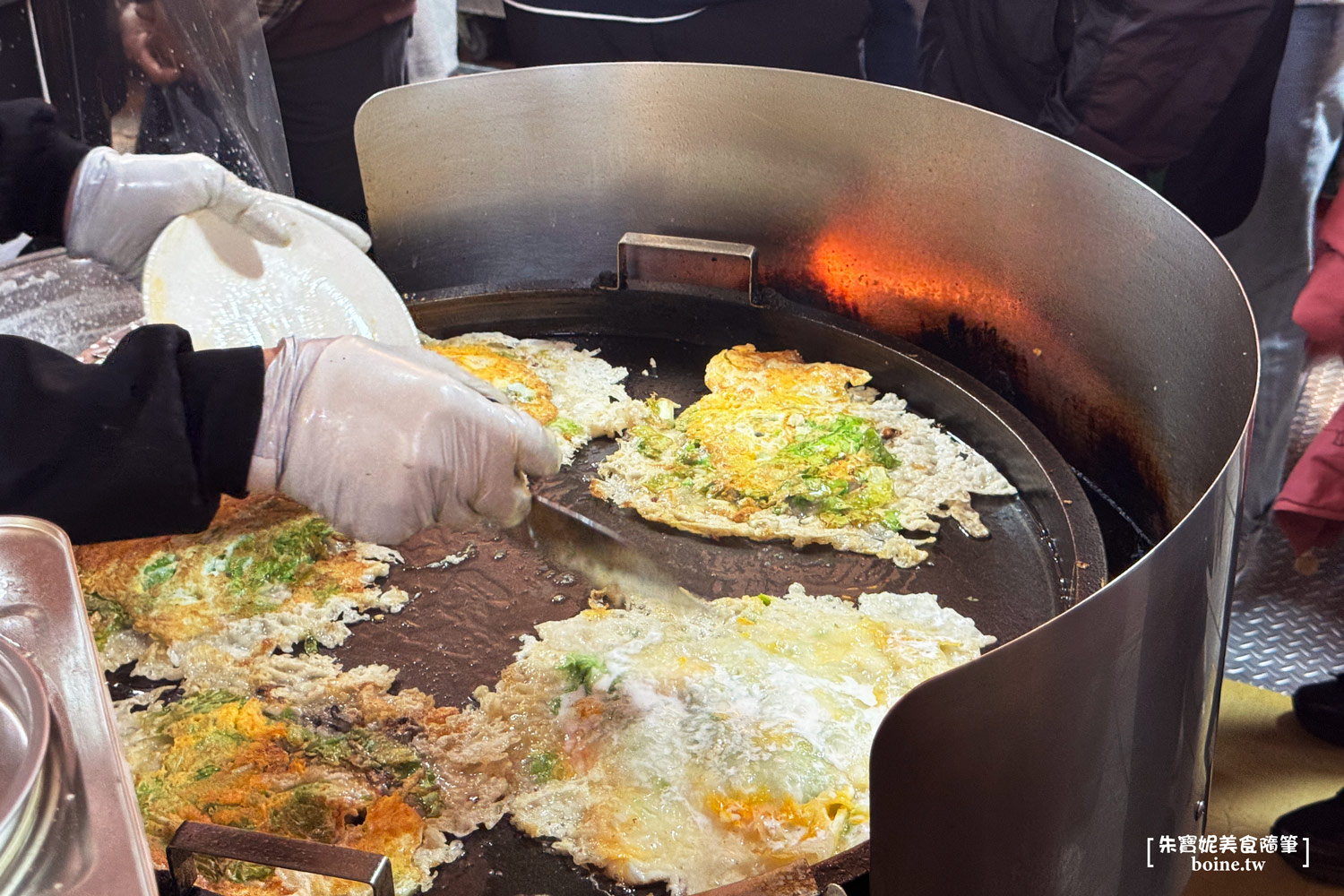 MY王蚵仔煎｜新竹城隍廟排隊美食．脆皮愛好者必吃 @朱寶妮美食隨筆