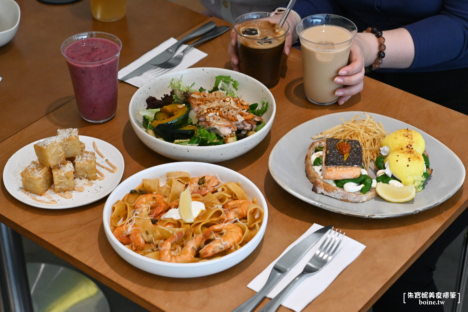 【天母美食】LOUIS’ BURGERS．台北奶昔漢堡推薦(菜單) @朱寶妮美食隨筆