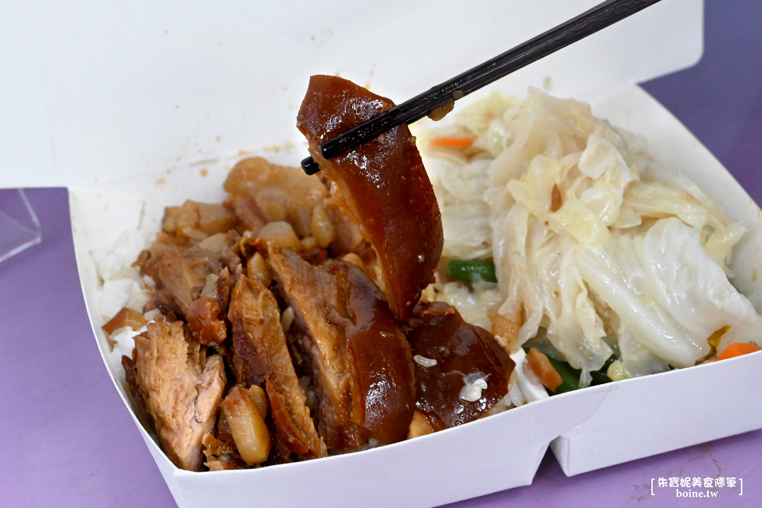 三重美食｜五燈獎豬腳滷肉飯．大台北必吃老字號．膠質滿滿的銷魂滋味 @朱寶妮美食隨筆