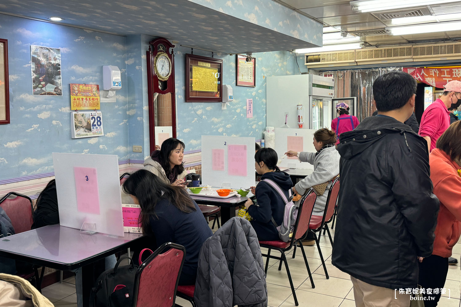 三重美食｜五燈獎豬腳滷肉飯．大台北必吃老字號．膠質滿滿的銷魂滋味 @朱寶妮美食隨筆