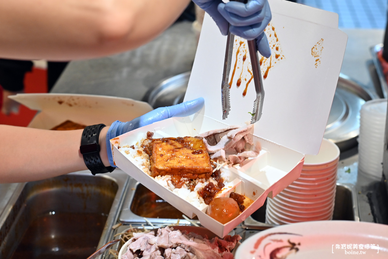 店小二魯肉飯｜三重在地人激推的必吃宵夜．米其林入選餐廳 @朱寶妮美食隨筆