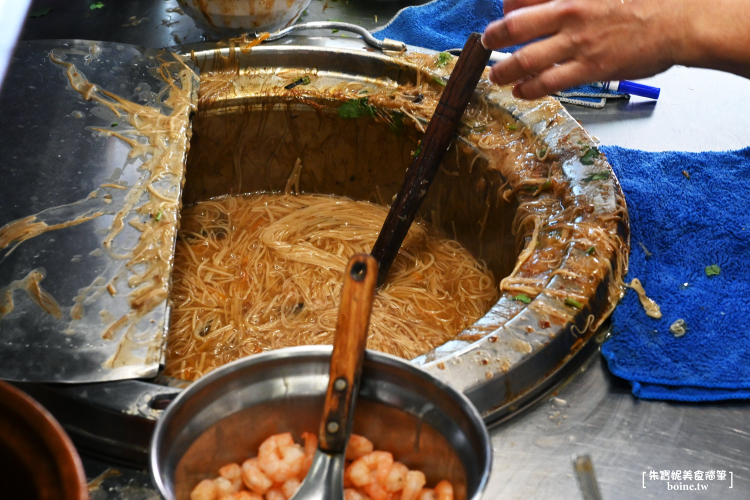 大甲媽蚵仔麵線｜30年廟口老店．鎮瀾宮參拜小吃推薦 @朱寶妮美食隨筆