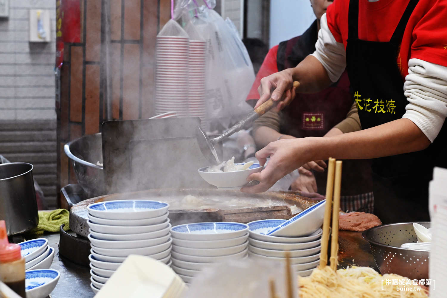 朱記花枝羹|三重必吃美食.只靠兩種餐點賣過半世紀 @朱寶妮美食隨筆 朱記花枝羹|三重必吃美食.只靠兩種餐點賣過半世紀 @朱寶妮美食隨筆