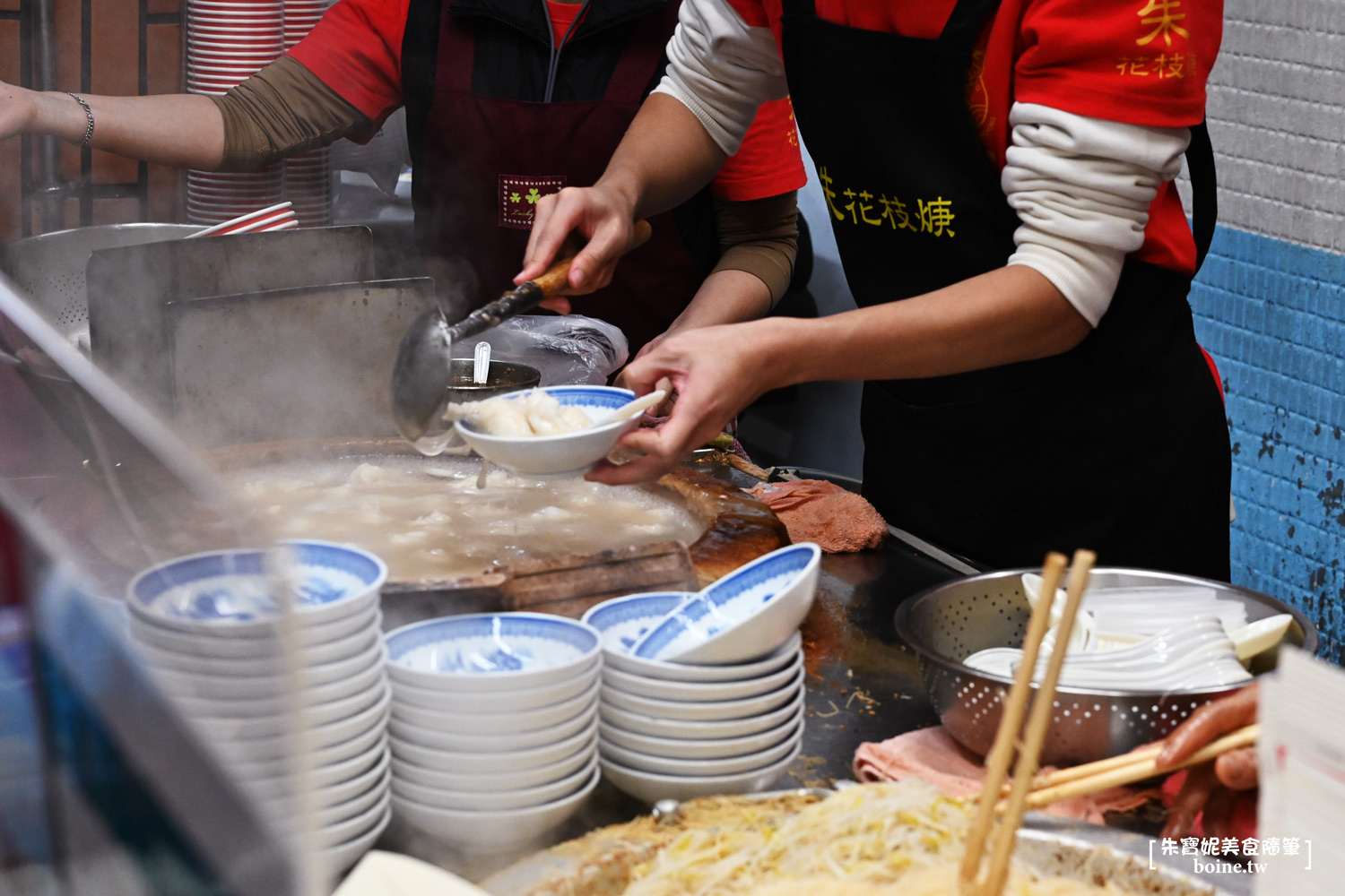 朱記花枝羹|三重必吃美食.只靠兩種餐點賣過半世紀 @朱寶妮美食隨筆 朱記花枝羹|三重必吃美食.只靠兩種餐點賣過半世紀 @朱寶妮美食隨筆