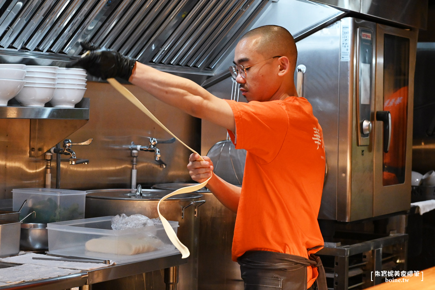 華承軒麵館｜中山站美食．必點金華火腿雞湯扯麵 @朱寶妮美食隨筆