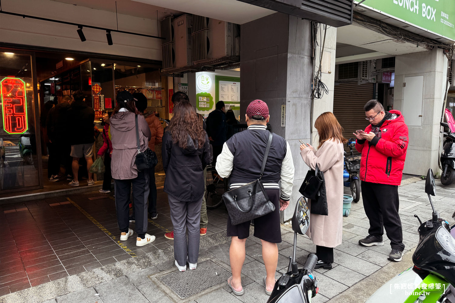 九記何燒臘｜台北60年排隊美食．必吃限量鴨腿飯．想吃記得早點來 @朱寶妮美食隨筆