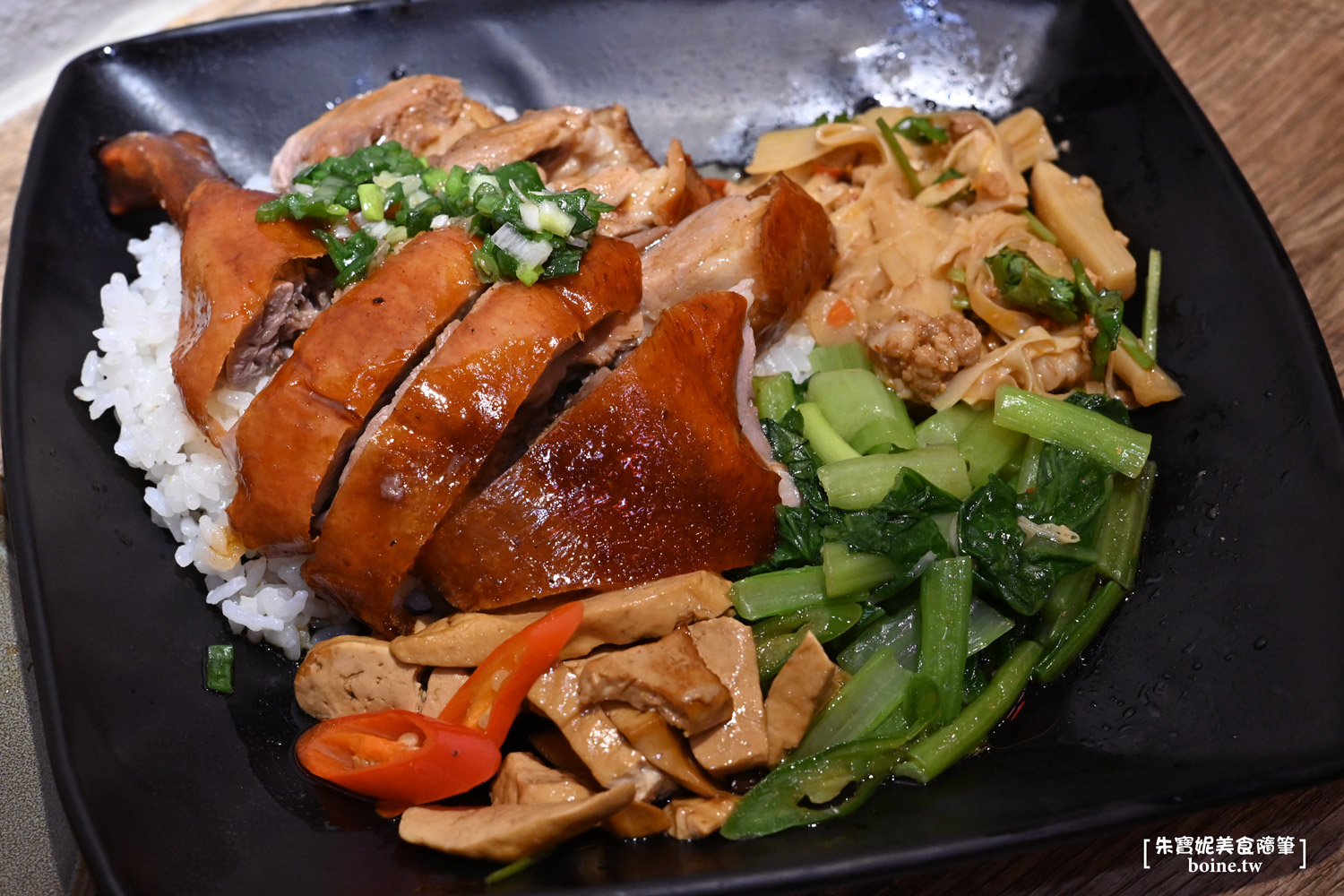 九記何燒臘｜台北60年排隊美食．必吃限量鴨腿飯．想吃記得早點來 @朱寶妮美食隨筆