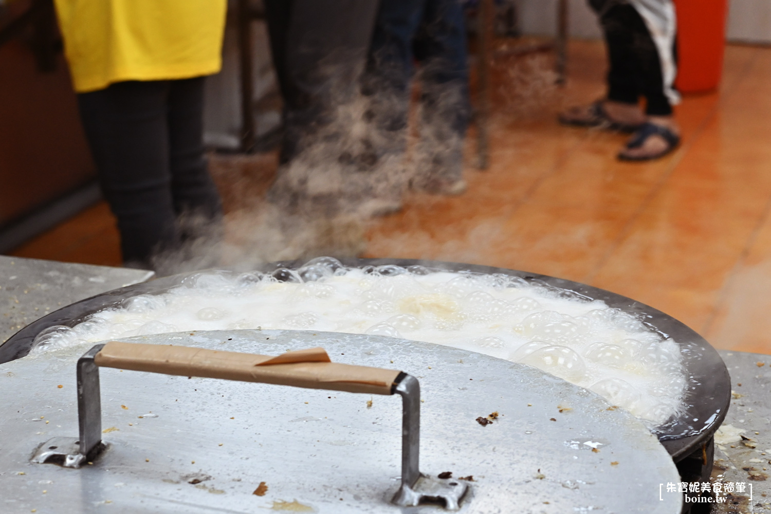 鍾家原上海生煎包｜士林夜市排隊美食．台北米其林必比登推薦 @朱寶妮美食隨筆