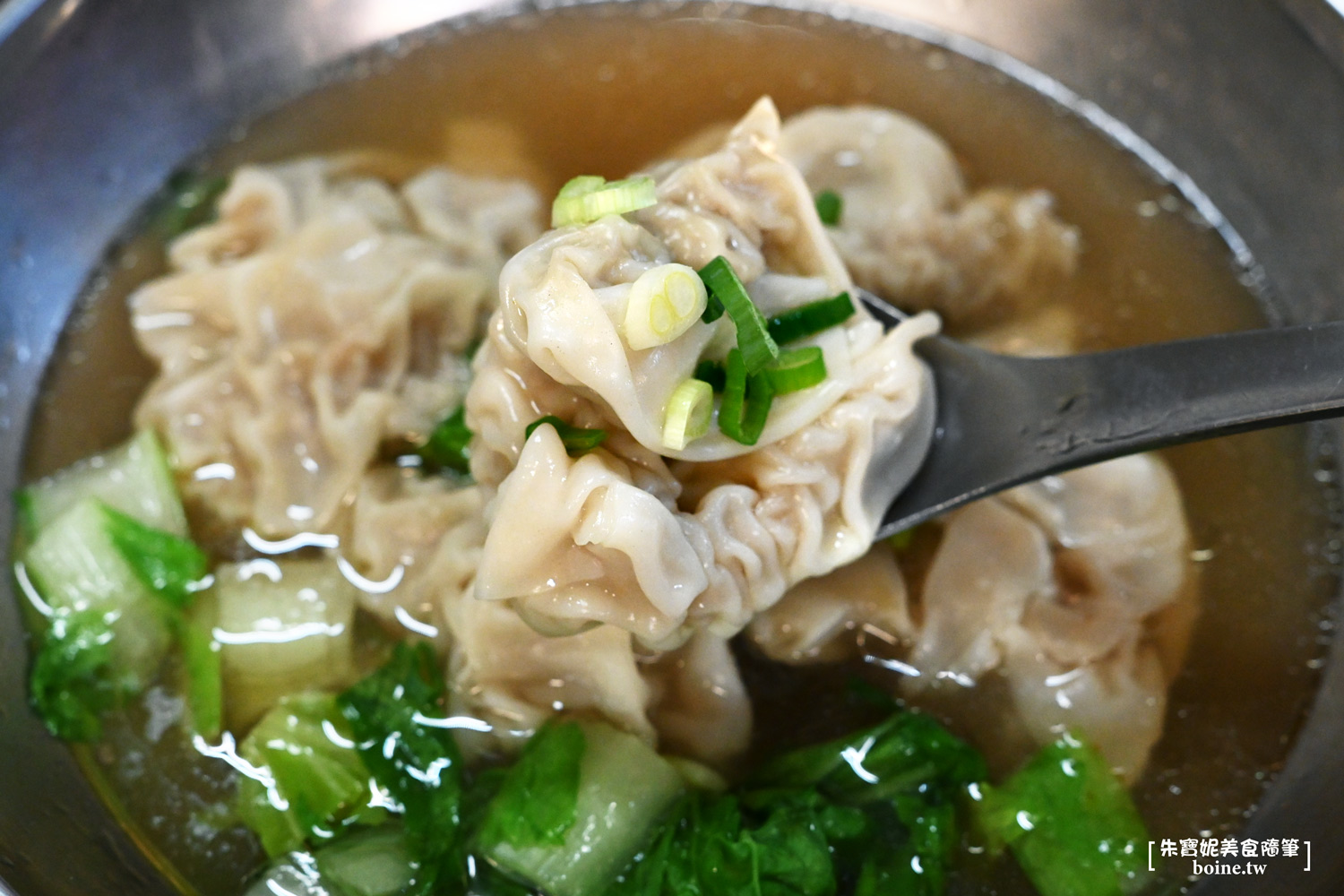 古亭站美食|郭記牛肉麵.必點巨大餛飩!在地人最愛家常美味 @朱寶妮美食隨筆 古亭站美食|郭記牛肉麵.必點巨大餛飩!在地人最愛家常美味 @朱寶妮美食隨筆