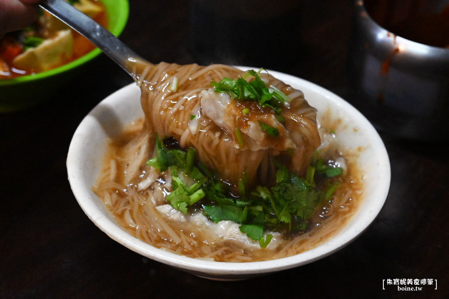 同安街麵線羹｜古亭站沒店名的排隊美食．台北人超愛的50年老味道 @朱寶妮美食隨筆