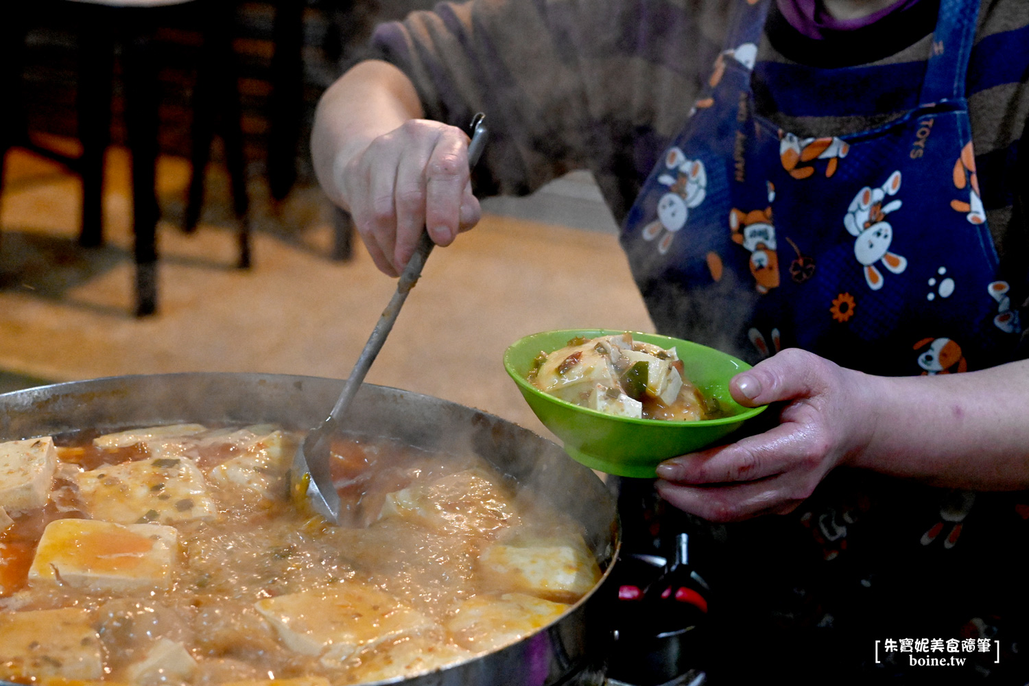 同安街麵線羹｜古亭站沒店名的排隊美食．台北人超愛的50年老味道 @朱寶妮美食隨筆