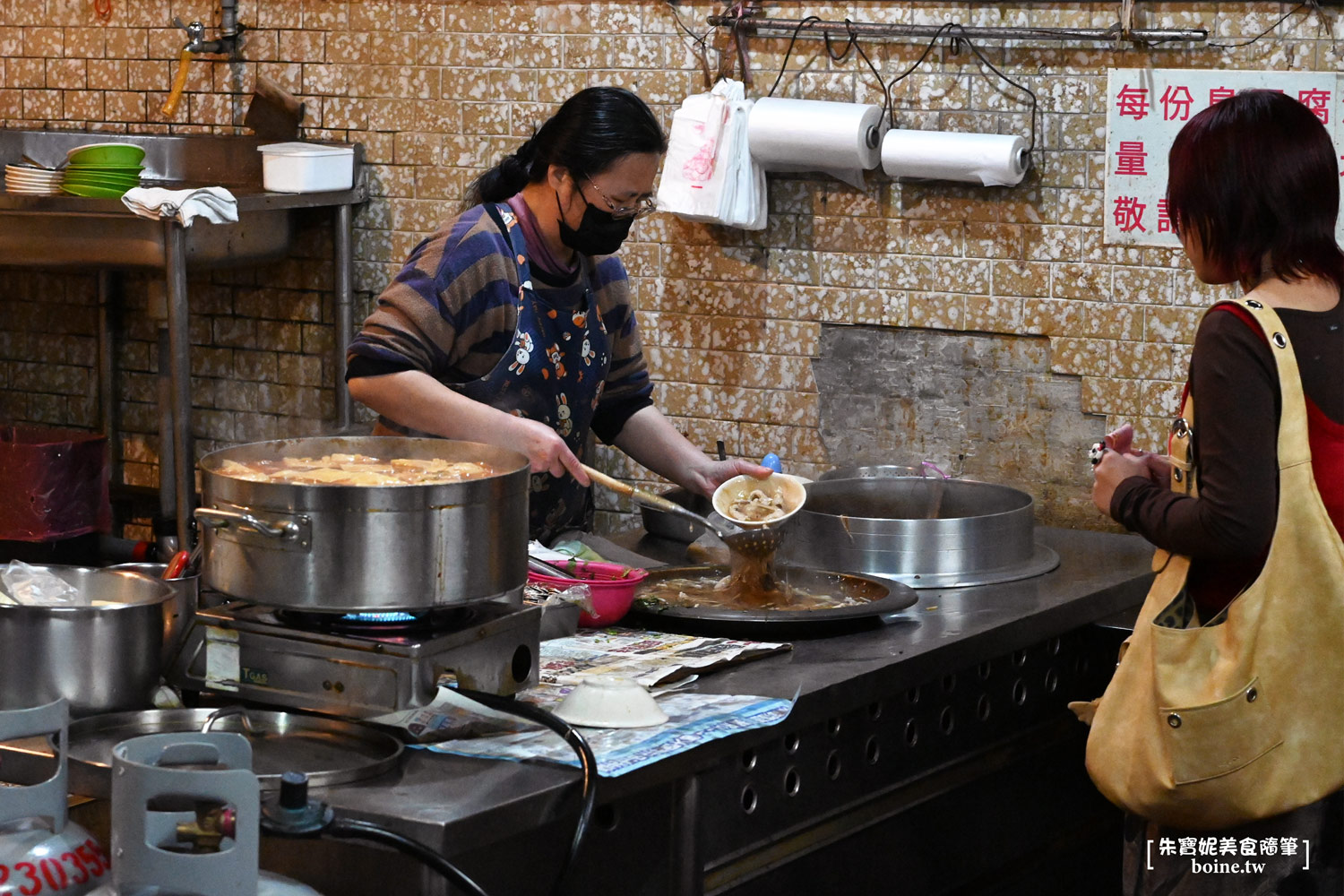 同安街麵線羹|古亭站沒店名的排隊美食.台北人超愛的50年老味道 @朱寶妮美食隨筆 同安街麵線羹|古亭站沒店名的排隊美食.台北人超愛的50年老味道 @朱寶妮美食隨筆