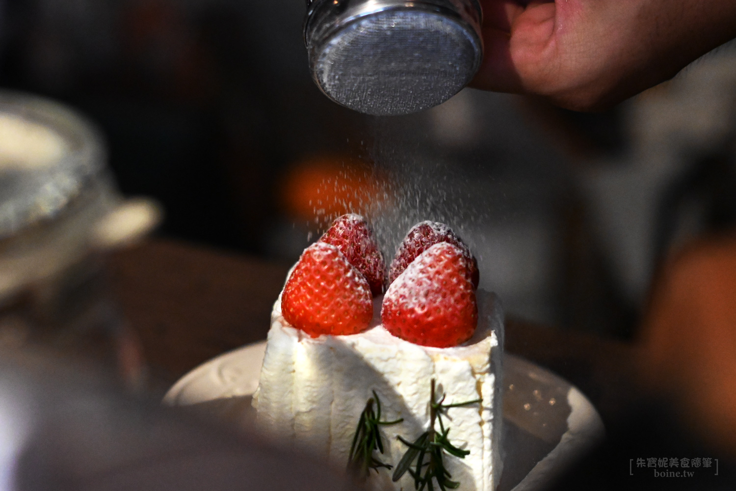 隅咖啡|古亭站歐洲復古咖啡廳.台北草莓蛋糕推薦 @朱寶妮美食隨筆 隅咖啡|古亭站歐洲復古咖啡廳.台北草莓蛋糕推薦 @朱寶妮美食隨筆