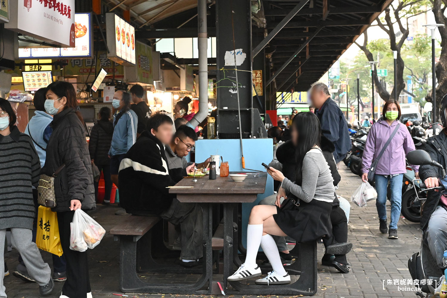 武廟市場美食|高雄呷二碗腿庫飯.在地人最愛焦糖色豬腳飯 @朱寶妮美食隨筆 武廟市場美食|高雄呷二碗腿庫飯.在地人最愛焦糖色豬腳飯 @朱寶妮美食隨筆