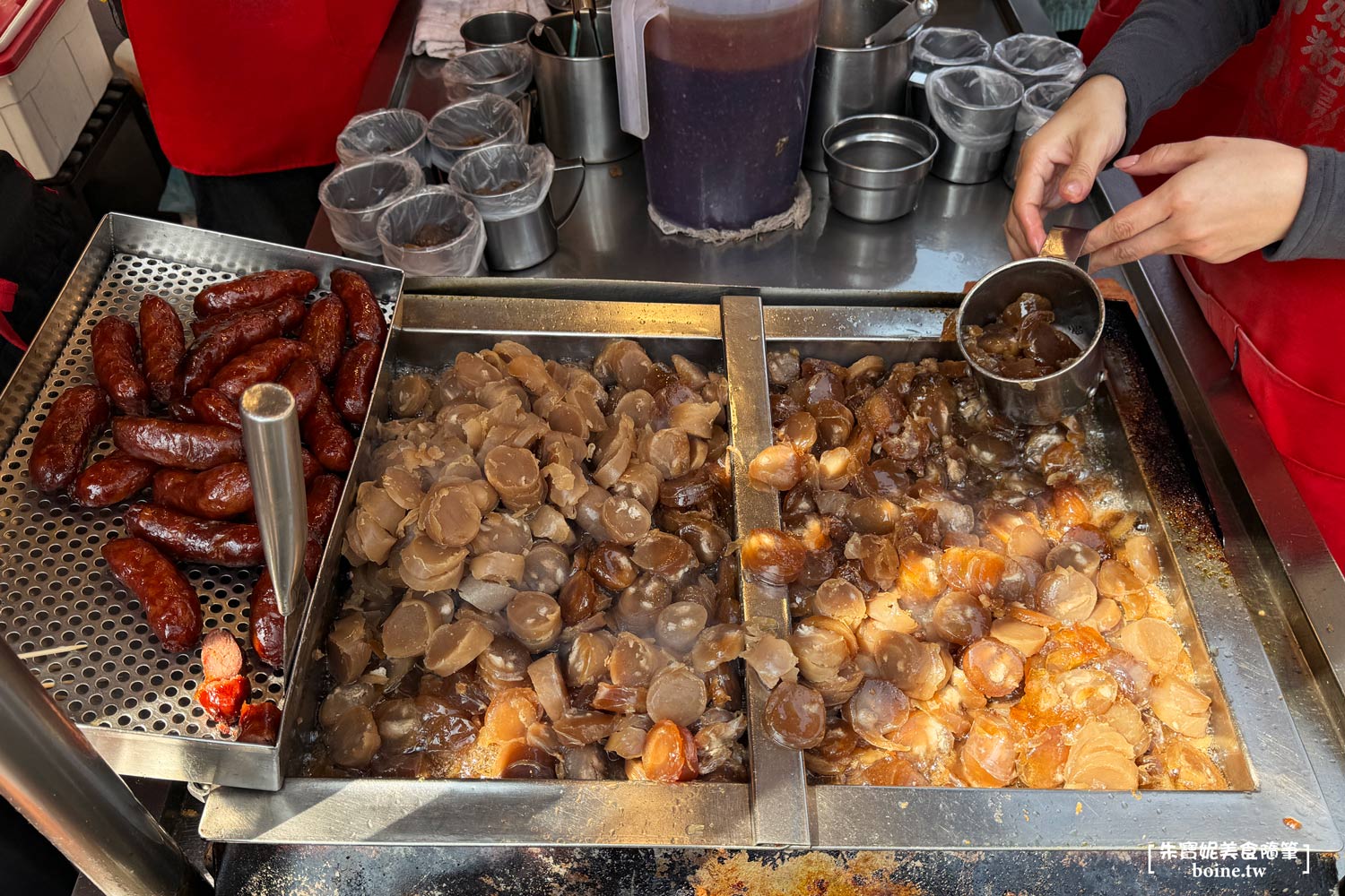 大甲康家阿媽ㄟ粉腸｜飄香60年的大甲鎮瀾宮名店．超Q排隊小吃 @朱寶妮美食隨筆