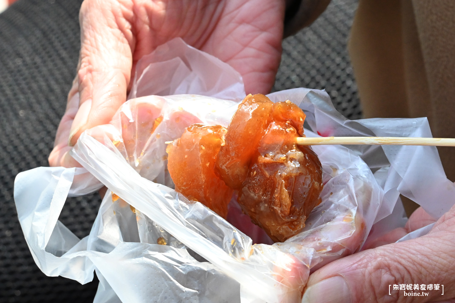 大甲康家阿媽ㄟ粉腸｜飄香60年的大甲鎮瀾宮名店．超Q排隊小吃 @朱寶妮美食隨筆