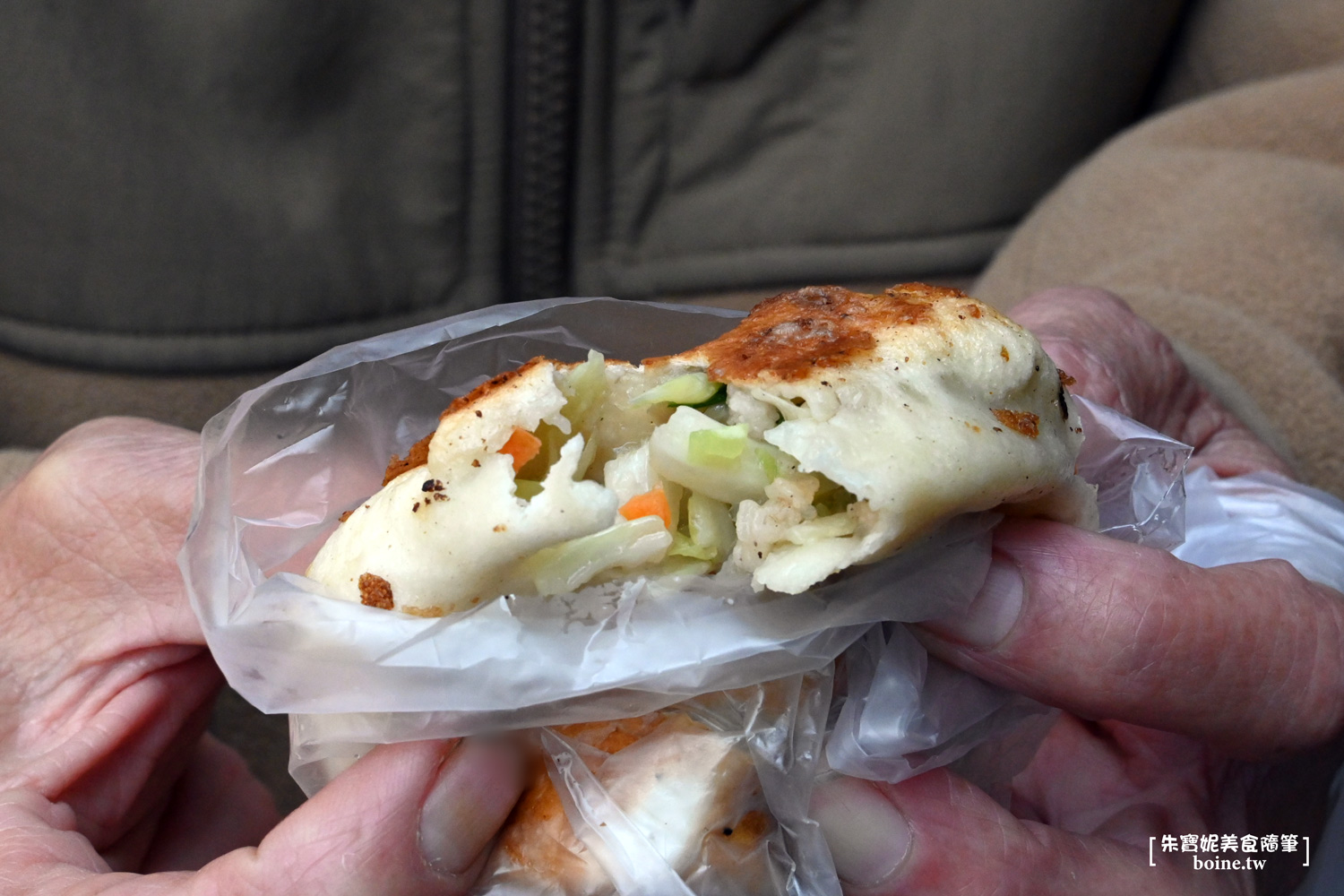 一品香水煎包專賣店|大甲鎮瀾宮旁的好滋味.皮薄多汁超誘人 @朱寶妮美食隨筆 一品香水煎包專賣店|大甲鎮瀾宮旁的好滋味.皮薄多汁超誘人 @朱寶妮美食隨筆