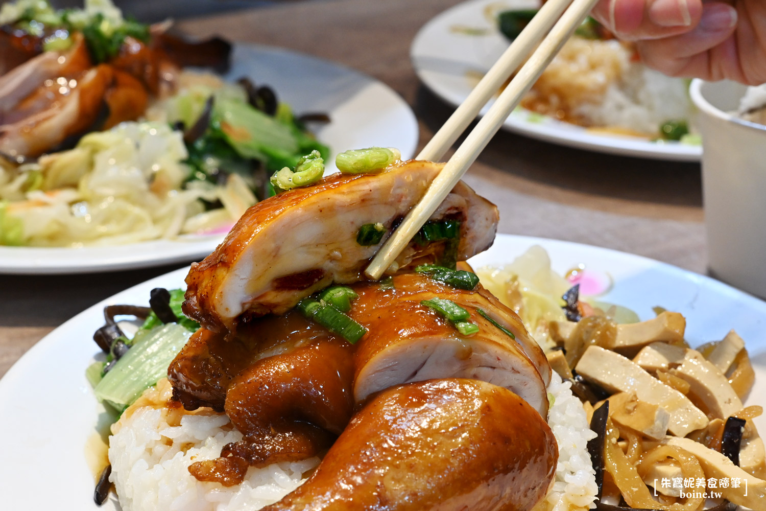 【高雄美食】牛小弟牛排總店．在地人超愛的夜市牛排推薦(菜單) @朱寶妮美食隨筆