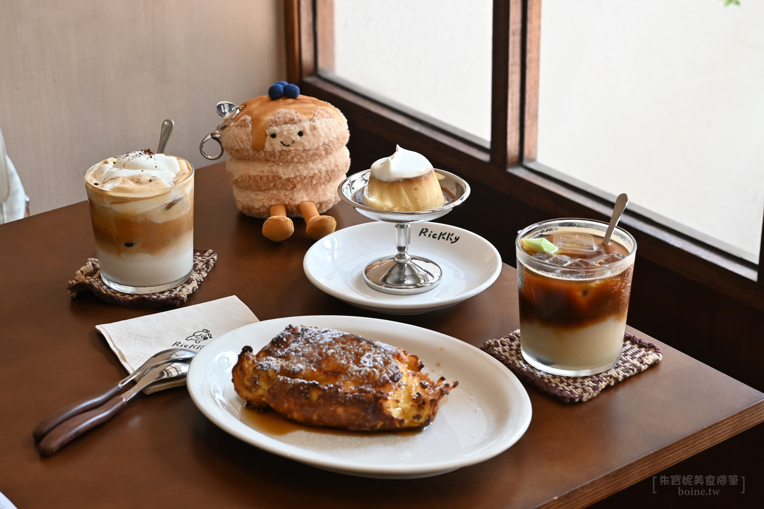 高雄咖啡廳｜Rickky．中央公園站絕美花園秘境．知名RAN CAF&Eacute;新品牌 @朱寶妮美食隨筆