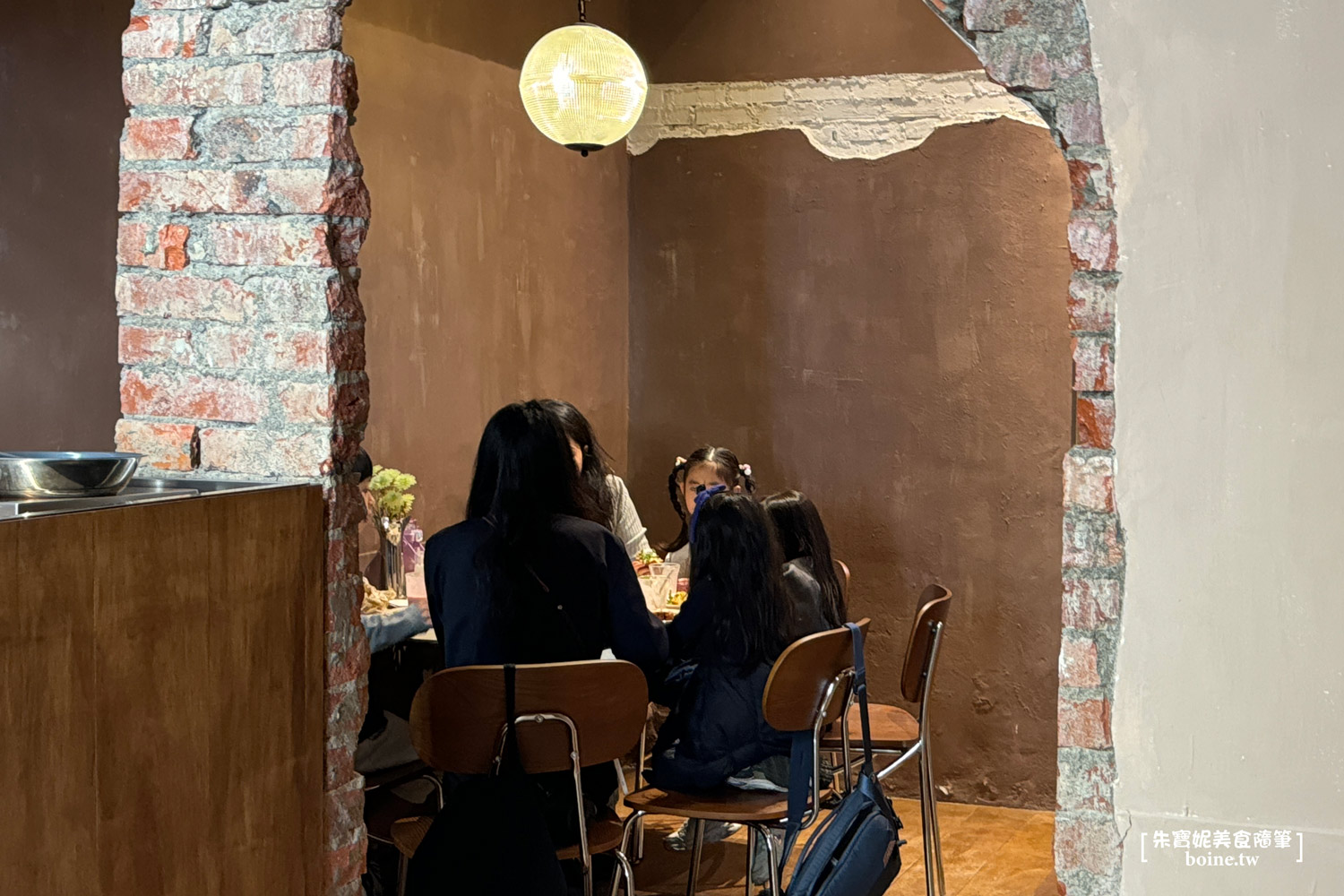 高雄咖啡廳｜Rickky．中央公園站絕美花園秘境．知名RAN CAF&Eacute;新品牌 @朱寶妮美食隨筆