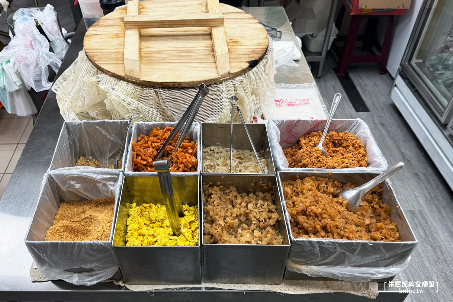 六姐傳統飯糰蛋餅|球后戴資穎也愛吃.高雄鹽埕必吃美食推薦 @朱寶妮美食隨筆 六姐傳統飯糰蛋餅|球后戴資穎也愛吃.高雄鹽埕必吃美食推薦 @朱寶妮美食隨筆