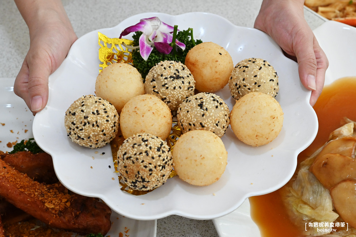 新北美食｜宸軒園粵菜海鮮中興店．超豐盛海陸桌菜．大台北聚餐推薦 @朱寶妮美食隨筆