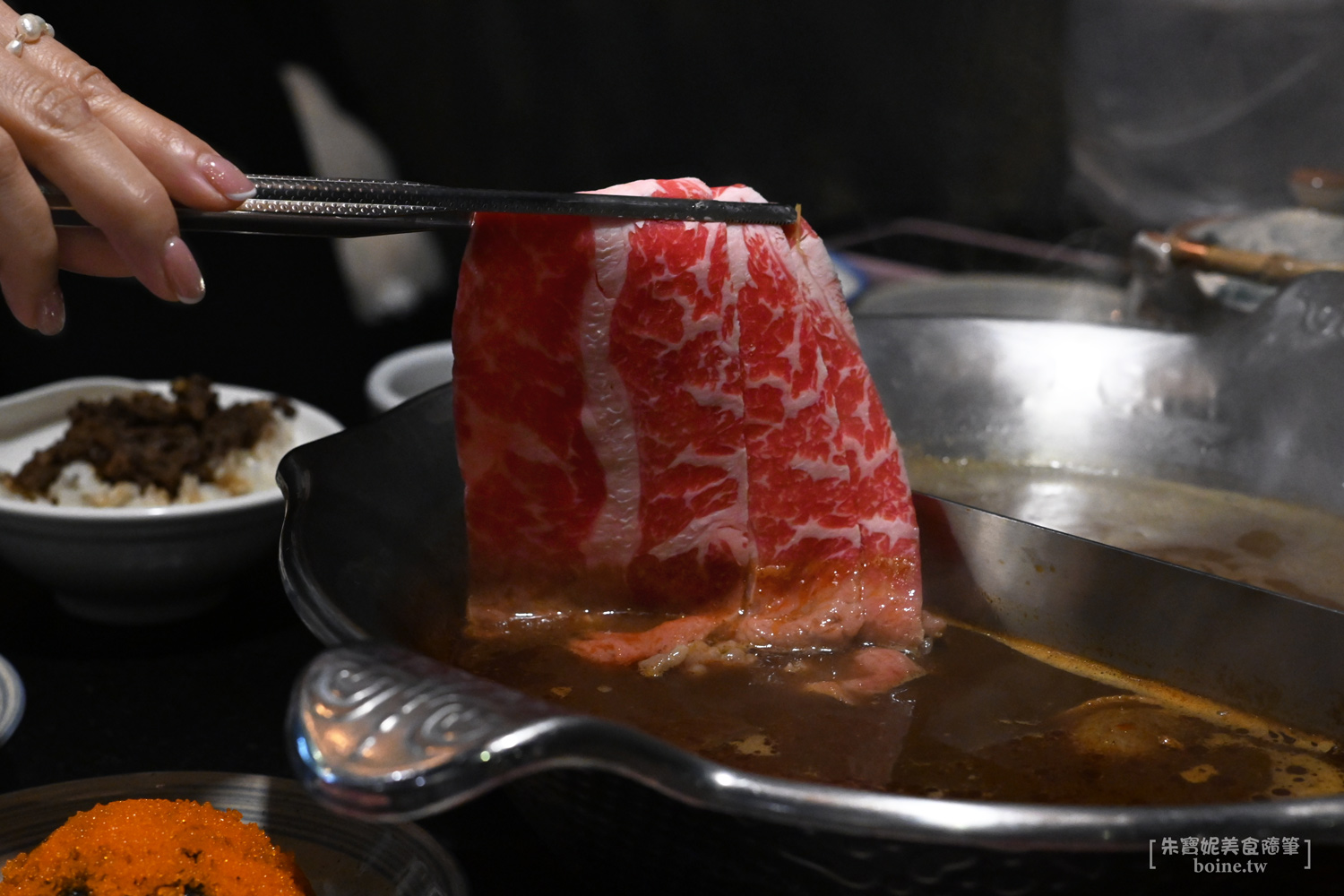 台北美食｜本鼎堂台式漢方麻辣鍋．溫潤雞湯鍋也很強．迪化街聚餐推薦 @朱寶妮美食隨筆