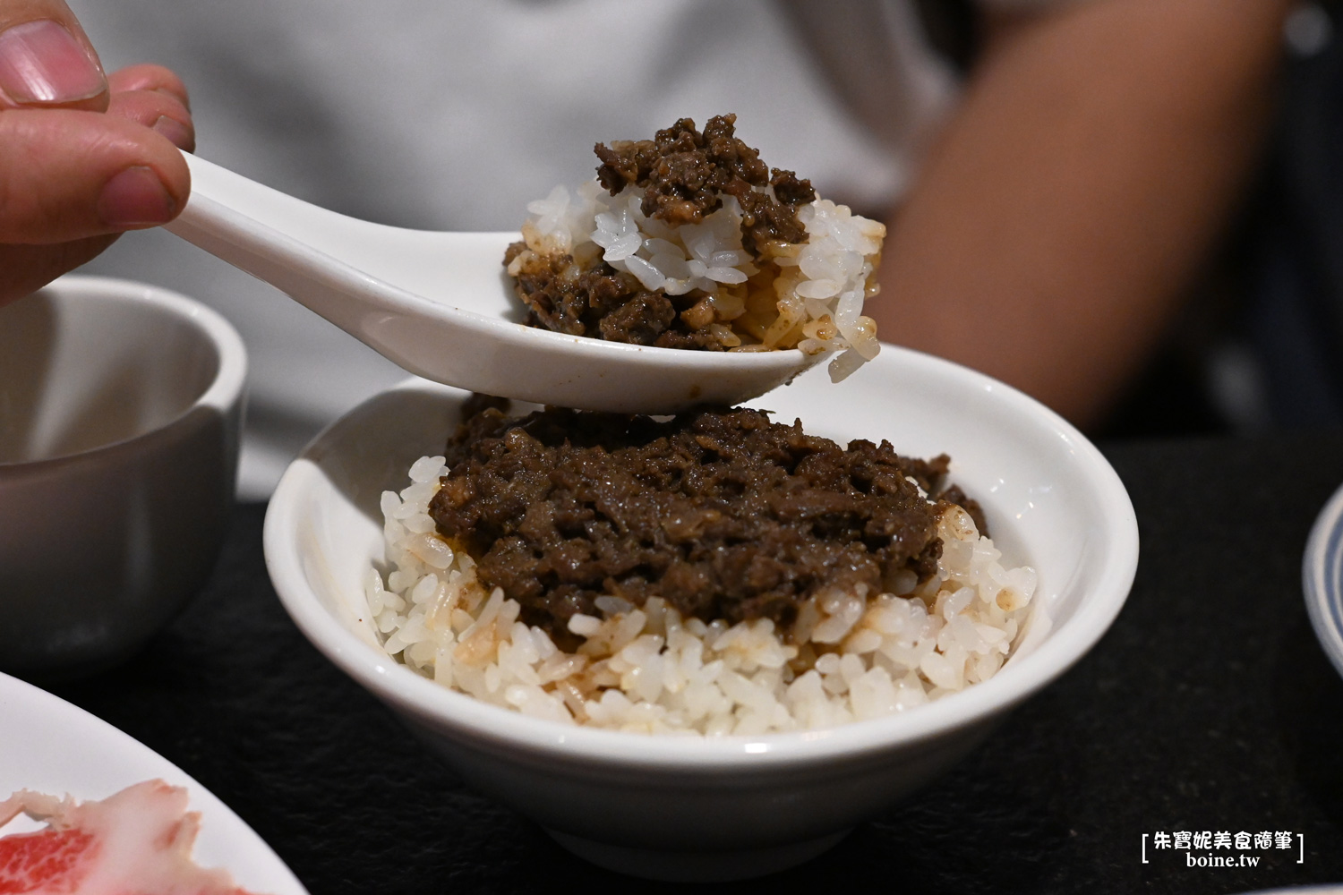 台北美食｜本鼎堂台式漢方麻辣鍋．溫潤雞湯鍋也很強．迪化街聚餐推薦 @朱寶妮美食隨筆
