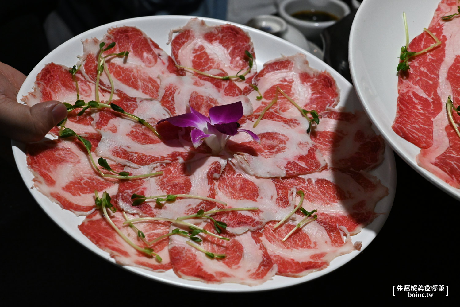 台北美食｜本鼎堂台式漢方麻辣鍋．溫潤雞湯鍋也很強．迪化街聚餐推薦 @朱寶妮美食隨筆