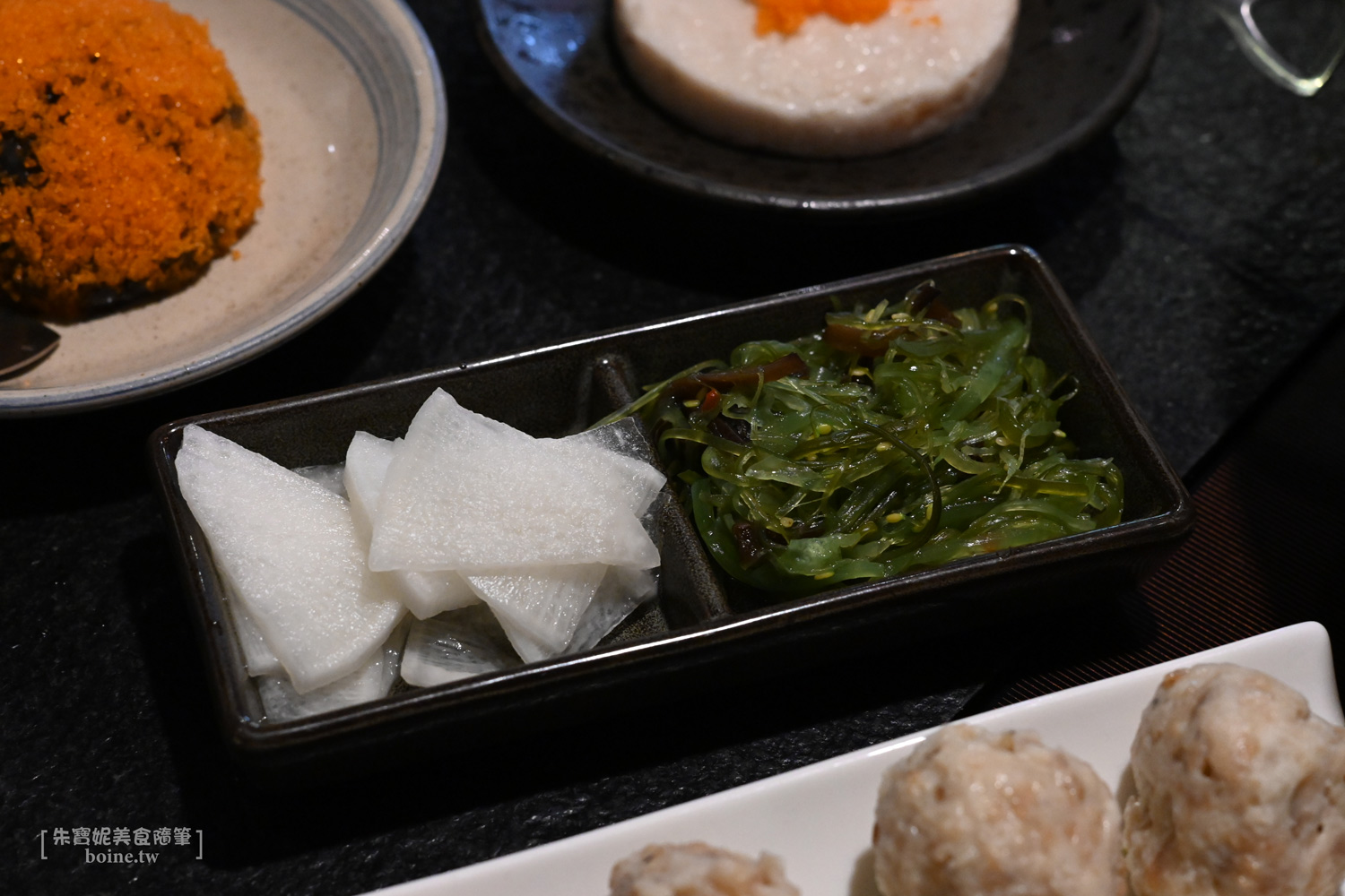 台北美食｜本鼎堂台式漢方麻辣鍋．溫潤雞湯鍋也很強．迪化街聚餐推薦 @朱寶妮美食隨筆