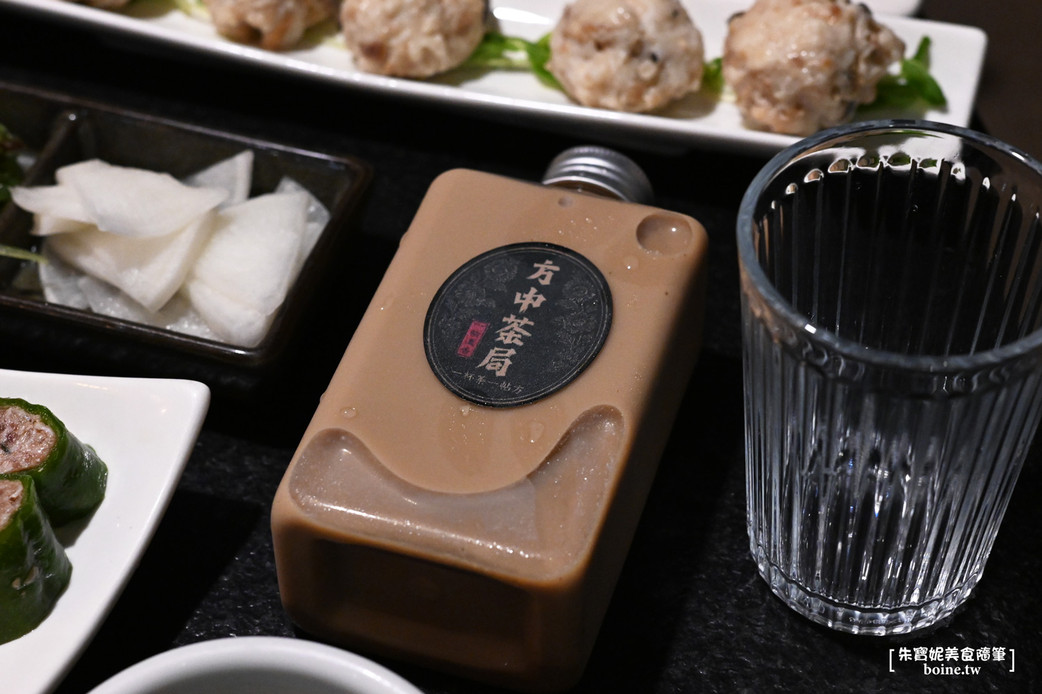 台北美食｜本鼎堂台式漢方麻辣鍋．溫潤雞湯鍋也很強．迪化街聚餐推薦 @朱寶妮美食隨筆