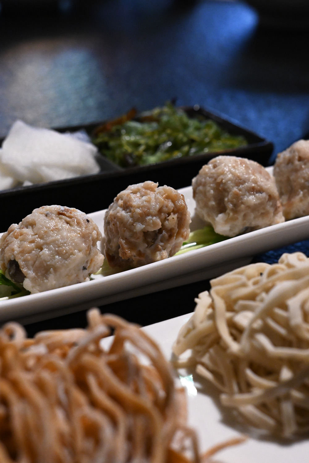 台北美食｜本鼎堂台式漢方麻辣鍋．溫潤雞湯鍋也很強．迪化街聚餐推薦 @朱寶妮美食隨筆