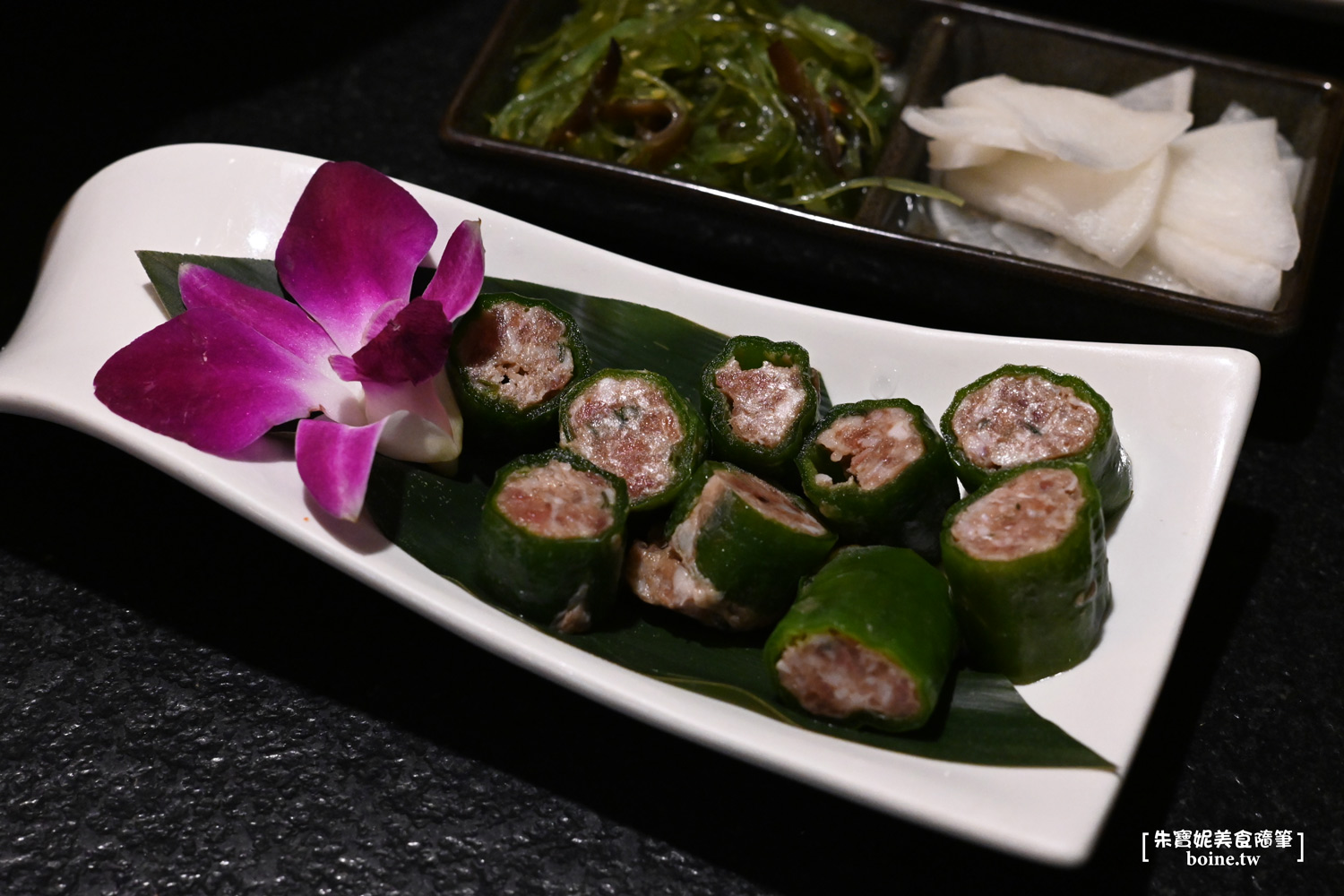 台北美食｜本鼎堂台式漢方麻辣鍋．溫潤雞湯鍋也很強．迪化街聚餐推薦 @朱寶妮美食隨筆