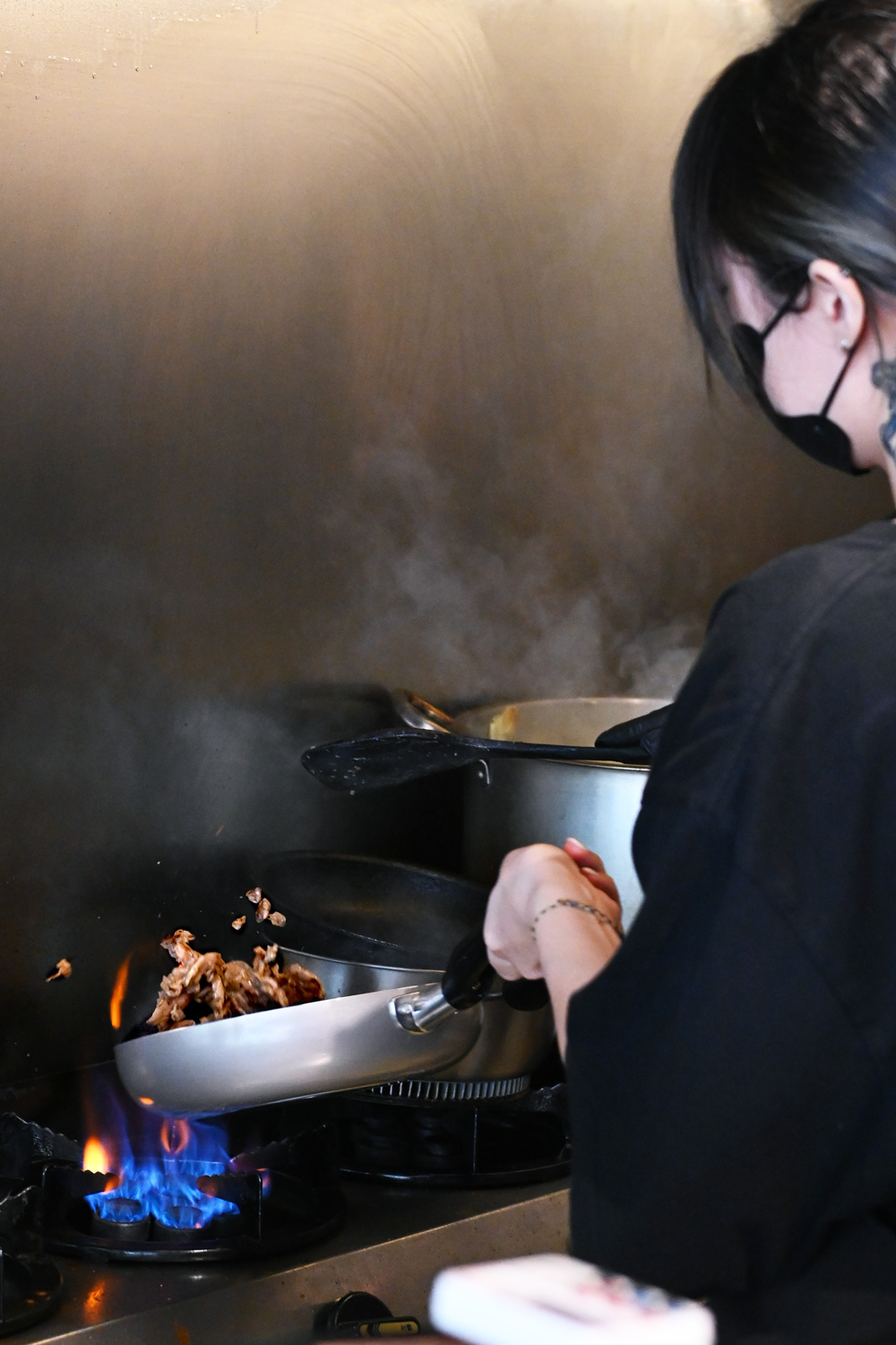 內湖美食｜七號韓食．西湖站超人氣餐館，單人爽吃香辣豆腐鍋 @朱寶妮美食隨筆